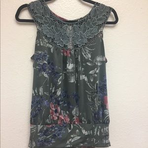 Lily White Floral Blouse Size Medium